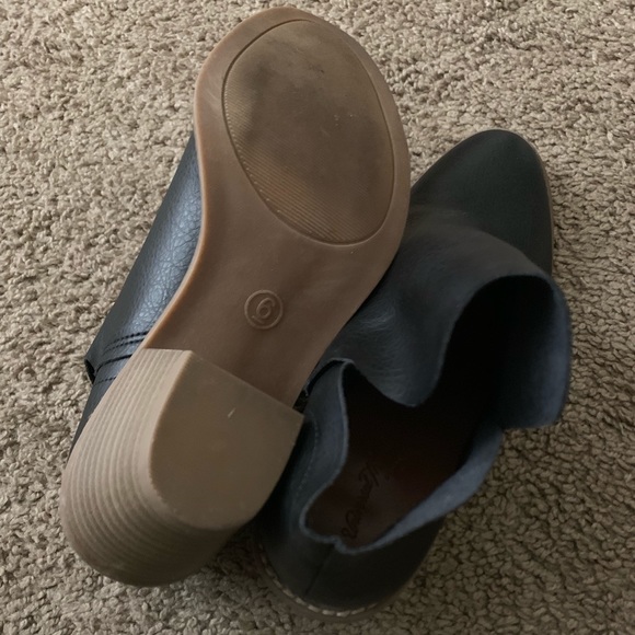 Black Booties! - Picture 3 of 5